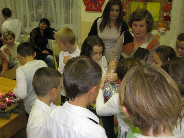 gal/Karacsony 3.a/img_4148.jpg